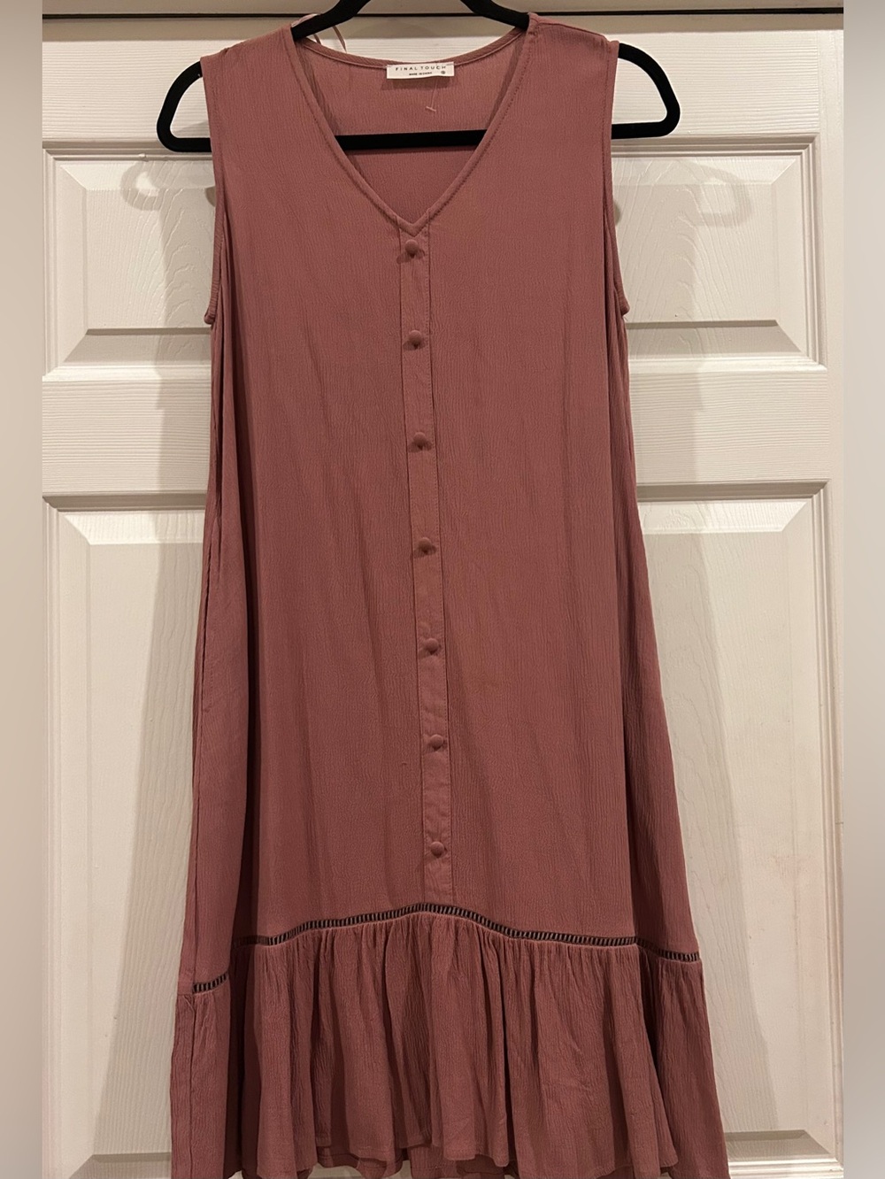 Final Touch Sleeveless V-Neck Button-Front Dress in Dusty Rose